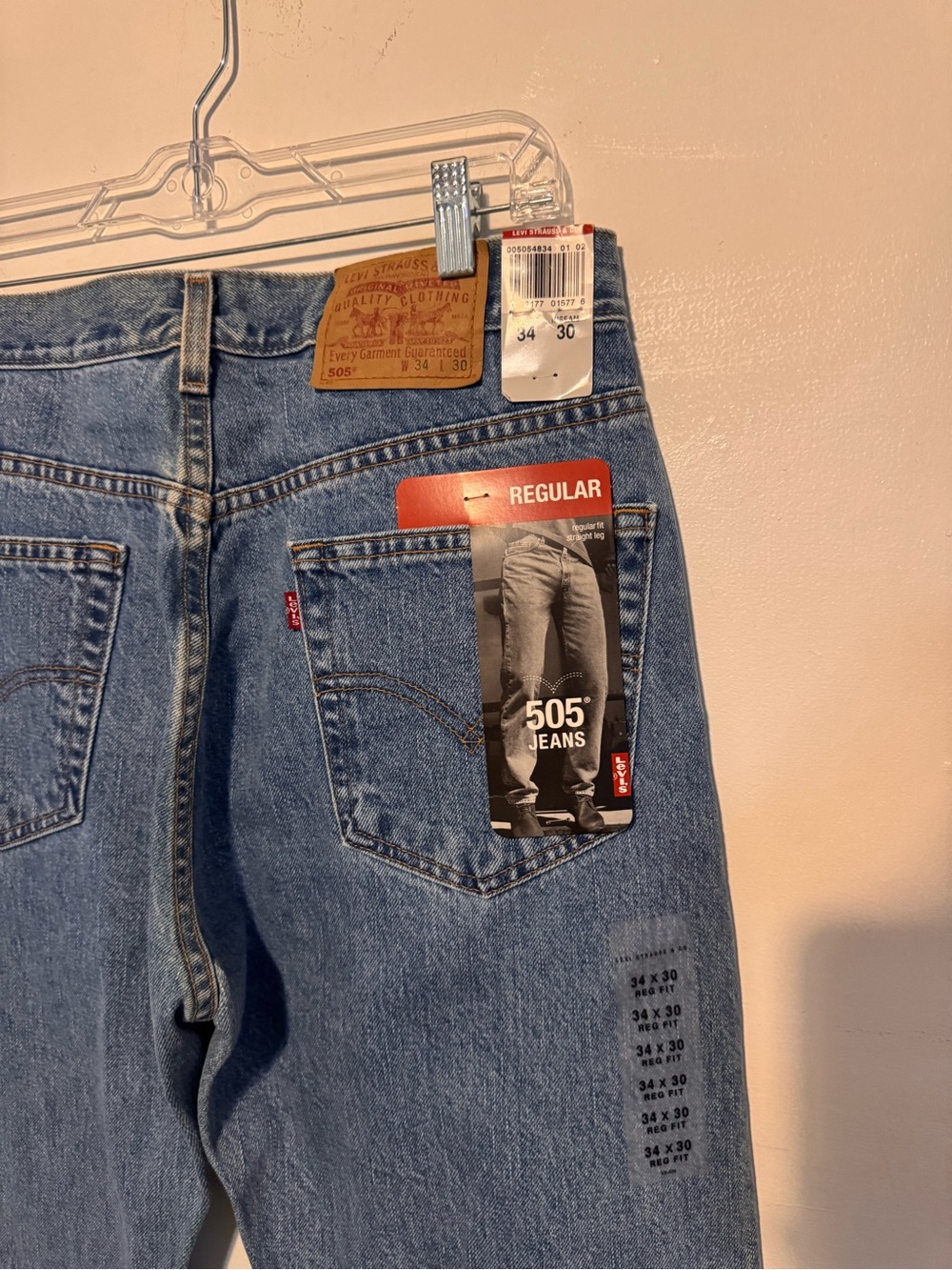 Levi’s 505 Regular Fit Jeans Men’s 34x30 Blue Straight Leg NWT 100% Cotton - Picture 5 of 9